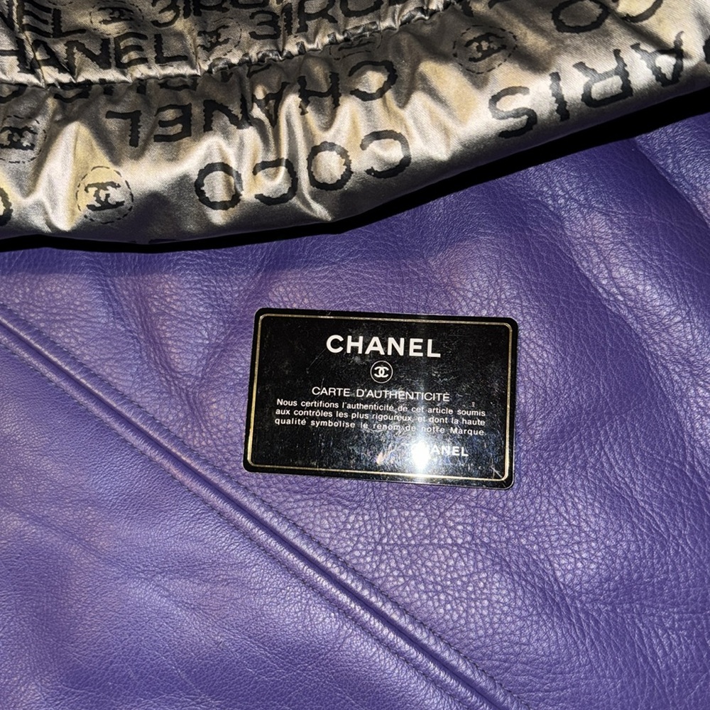 Chanel Shoulder Bag, GUC - Picture 8 of 13
